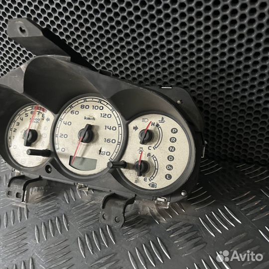 Панель приборов Mitsubishi colt z25a