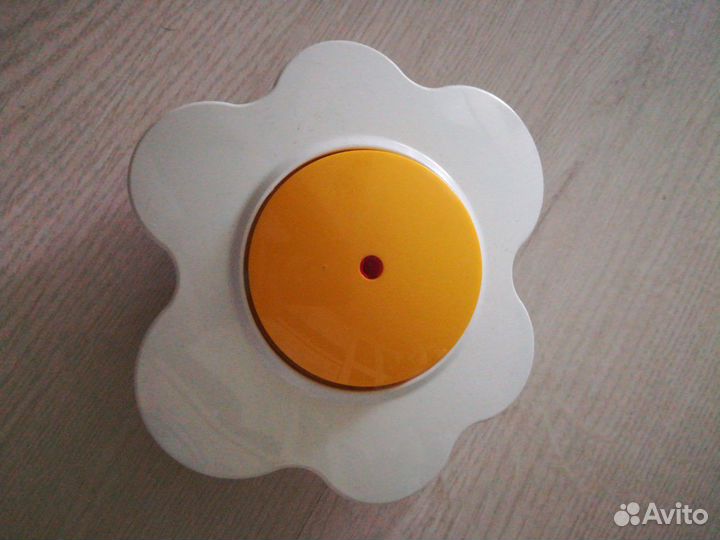 Выключатель двуклавишный и розетка