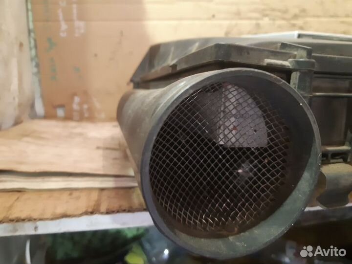 Корпус воздушного фильтра Mercedes-Benz M-класс