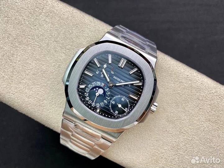 Часы Patek Philippe Nautilus Moophase