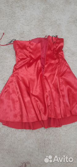 Стильное вечернее платье на лямках с балеро