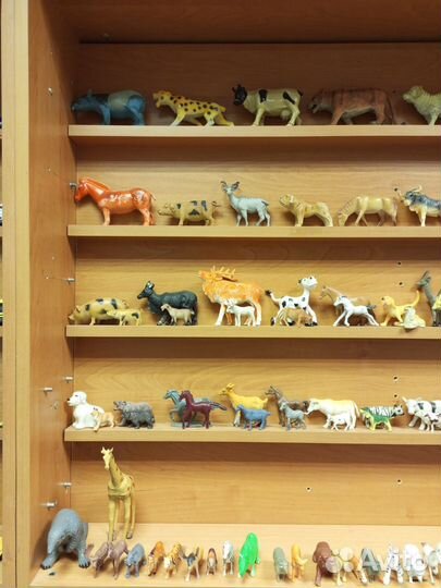 Игрушки фигурки животных, динозавров