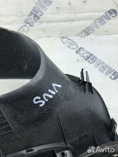 Рамка магнитолы Toyota Vios