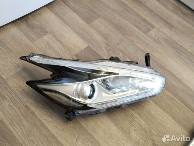 Фара правая Nissan Murano z52