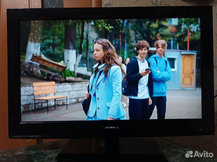 Телевизор ЖК 32 дюйма бу
