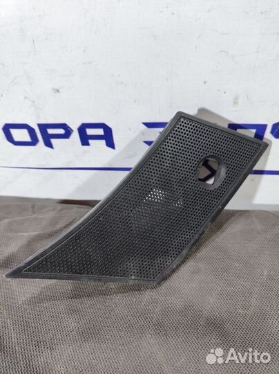 Накладка торпеды правая верхняя Nissan Qashqai J10