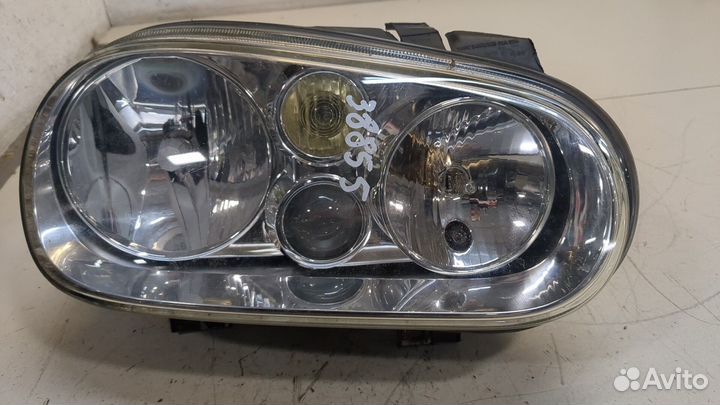 Фара (передняя) правая Volkswagen Golf 4