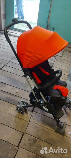 Прогулочная коляска