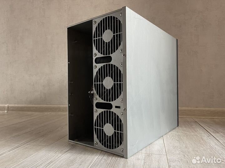 Корпус для майнинг фермы на 6-8 карт с кулерами