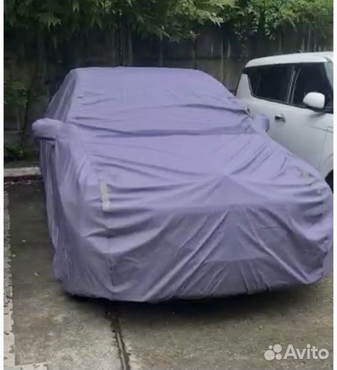 Автомобильный чехол на седан