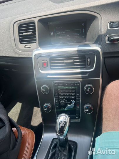 В разборе Volvo S60 (Y20) 2013г. 1,6л. 180 л/с