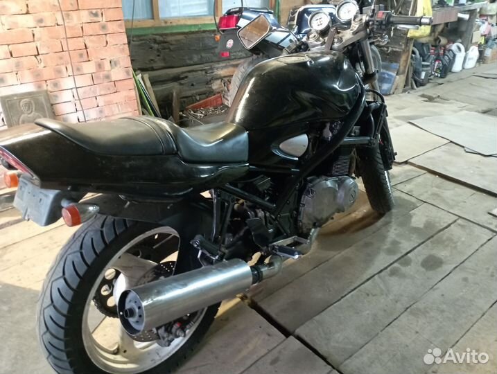 Suzuki bandit gsf400