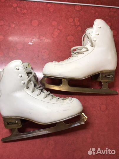 Фигурные коньки risport 215