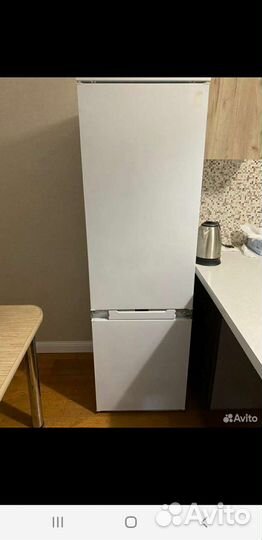 Встраиваемый холодильник,Hotpoint-Ariston