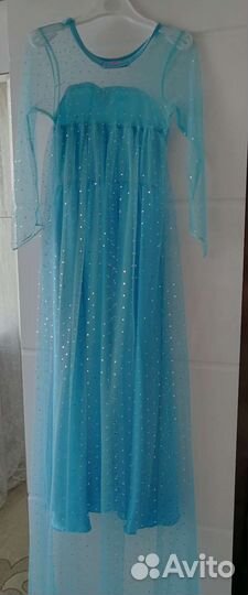 Платья Анны и Эльзы