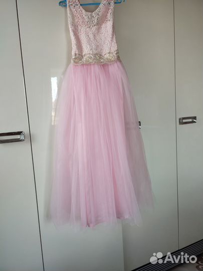 Нарядное платье для девочки 122 128 бу