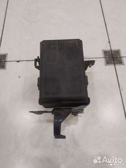 Корпус блока предохранителей Opel Astra G