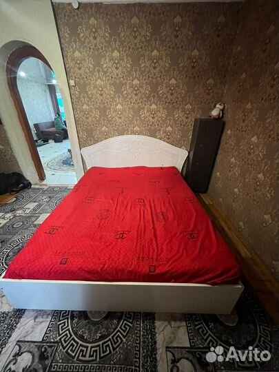 Спальный гарнитур бу