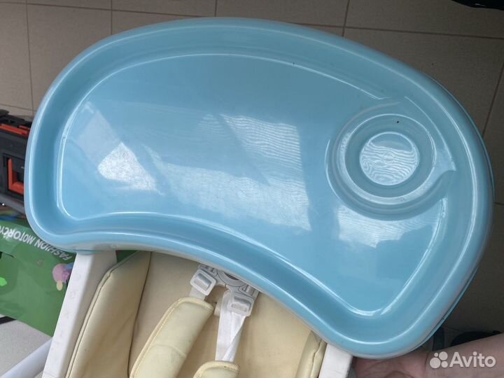 Стульчик для кормления Corol