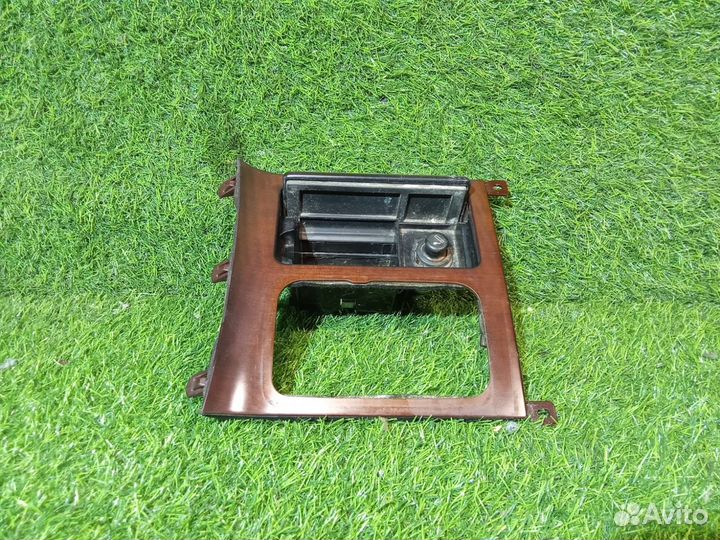 Деревянные накладки и торпедо Infiniti M35