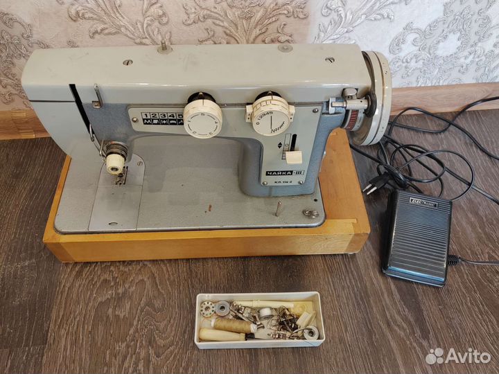 Швейная машина Чайка 3