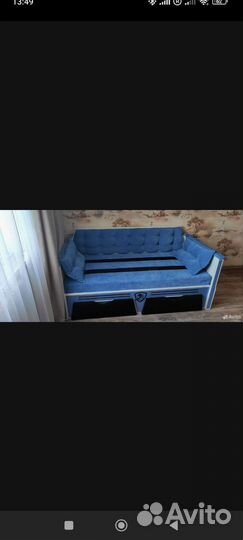 Кровать с каретной стяжкой