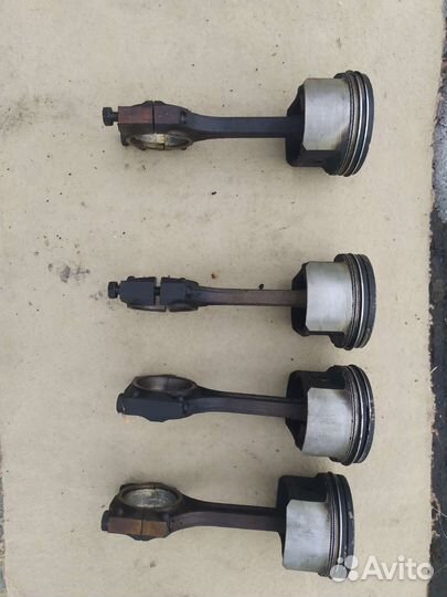 Поршня в сборе F14D3