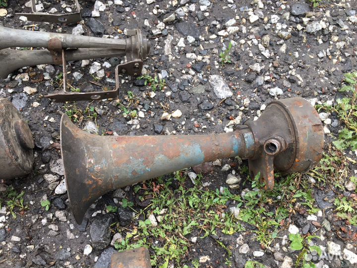 Тепловозные тифоны Т9 и Т37