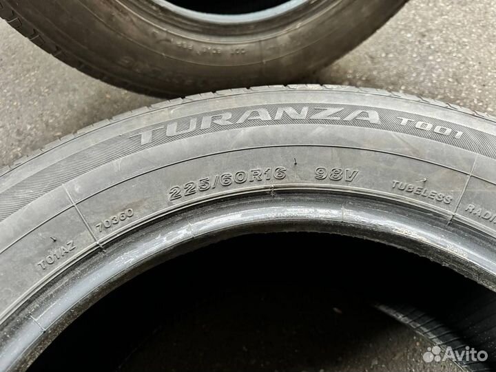 Bridgestone Turanza T001 225/60 R16