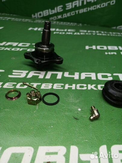 Шаровая опора Mitsubishi Delica 1995