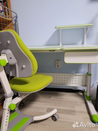 Растущая парта и стул бу