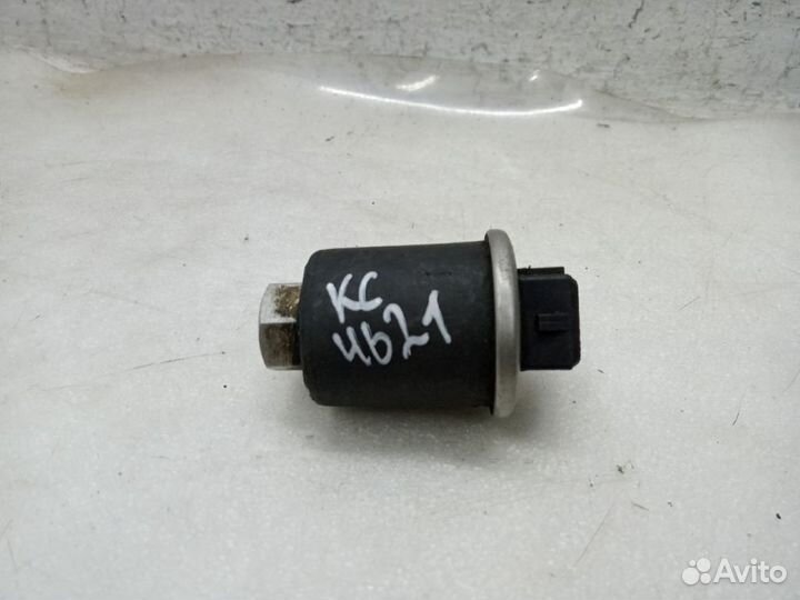 Датчик давления хладогена audi A4 B5