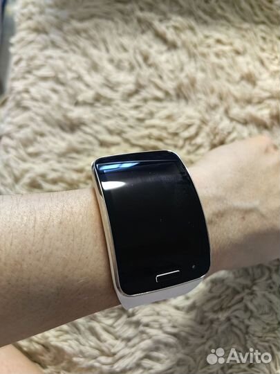 Samsung Gear s смарт часы