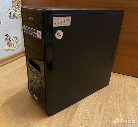 Компьютерный корпус Gigabyte