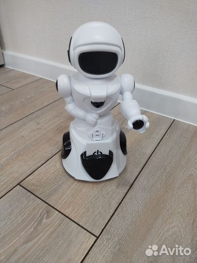 Игрушка робот