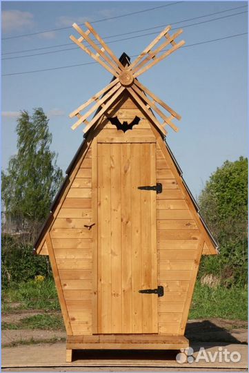 Дачный туалет с декором WWU