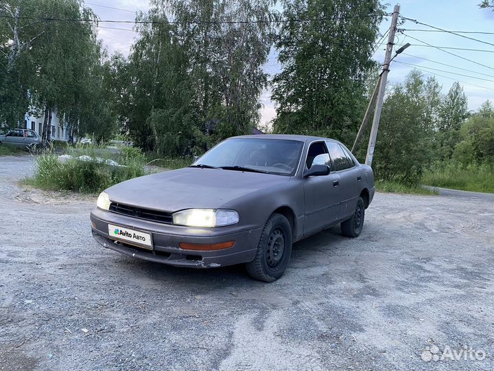 Toyota Camry 2.2 AT, 1993, 267 850 км