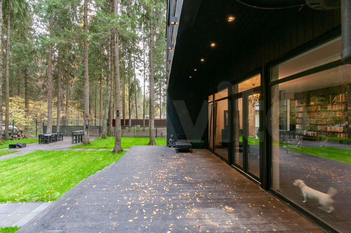 Дом 267 м² на участке 10 сот.