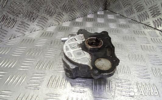 Насос вакуумный audi A4 B8 (5DN19KX01)