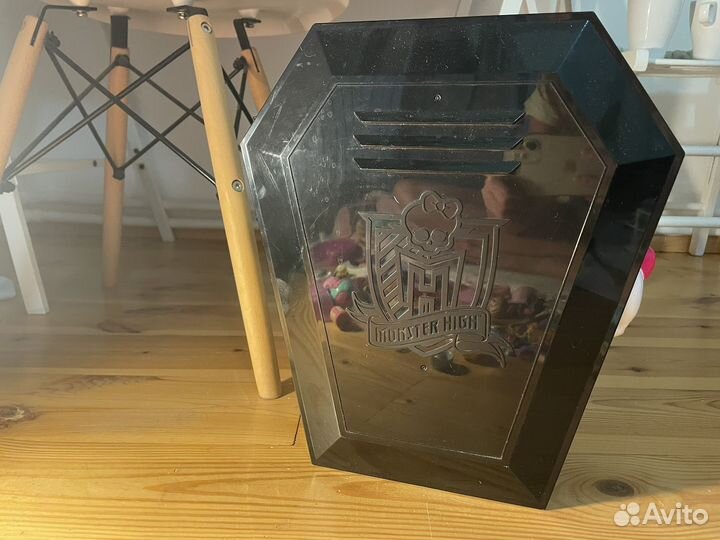 Дом гроб Дракулауры