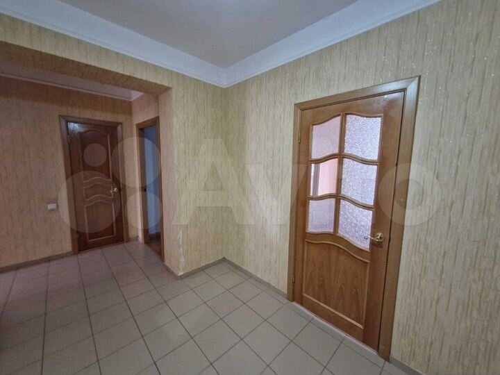 3-к. квартира, 74 м², 3/9 эт.