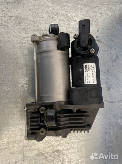 Компрессор амк пневмоподвестки Мерседес w221 S600