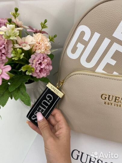 Рюкзак женский Guess