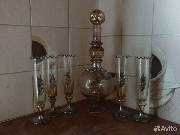 Штоф с фигуркой,5рюмок