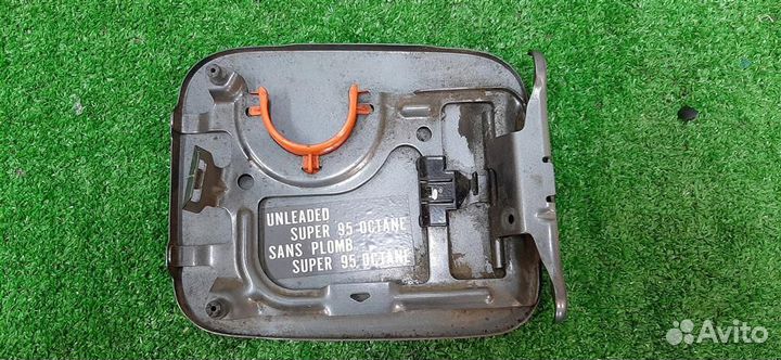 Лючок топливного бака Nissan Almera Tino 2005