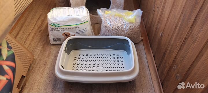 Домик для кошки с когтеточкой бу