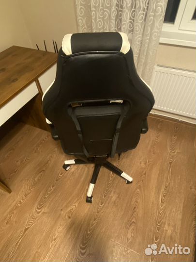 Кресло игровое ZET gaming Chaos guard 400M белый