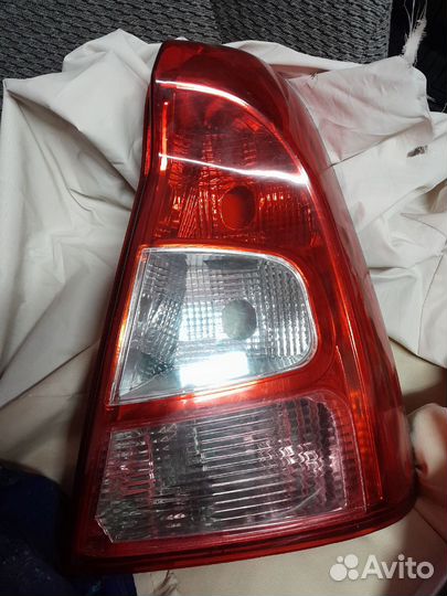 Задний задний правый Логан