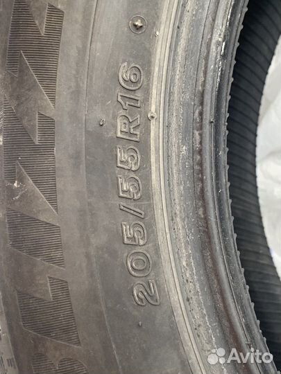 Bridgestone Blizzak Spike-02 205/55 R16