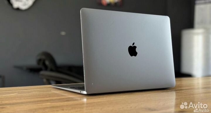 Apple macbook air 13 2020 m1